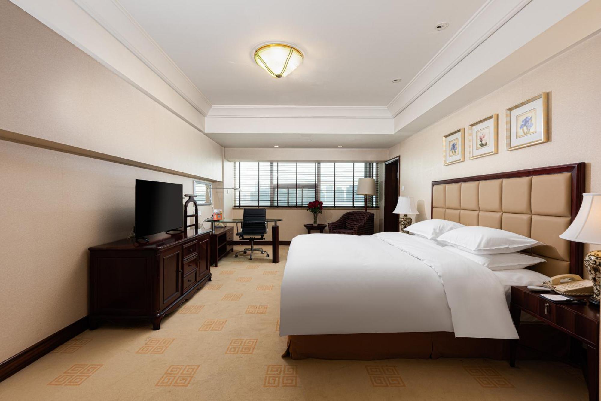 Ramada Plaza Optics Valley Hotel Wuhan Extérieur photo
