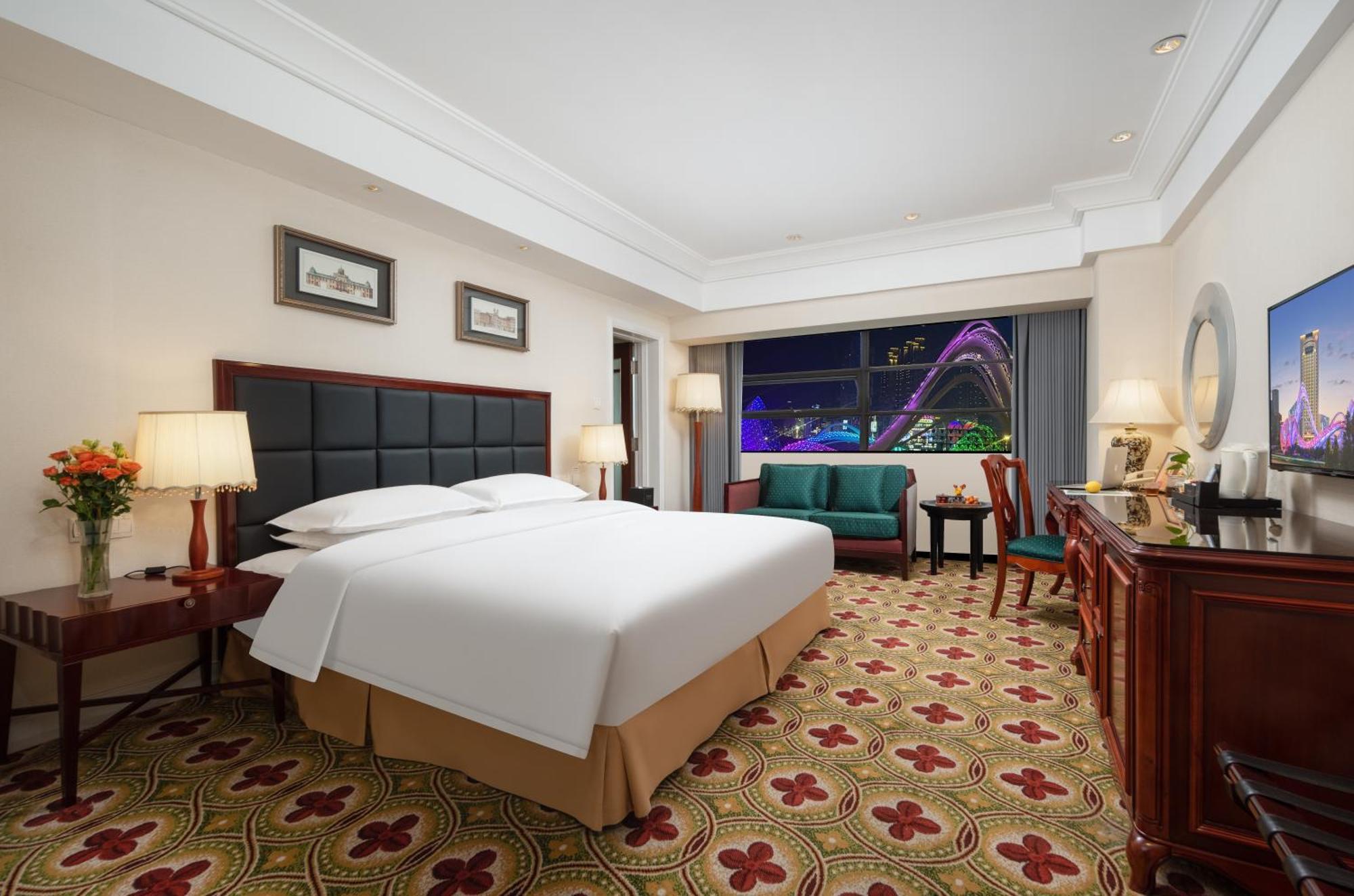 Ramada Plaza Optics Valley Hotel Wuhan Extérieur photo