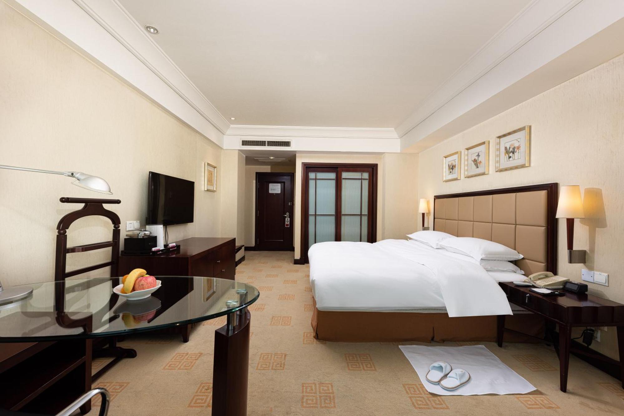 Ramada Plaza Optics Valley Hotel Wuhan Extérieur photo